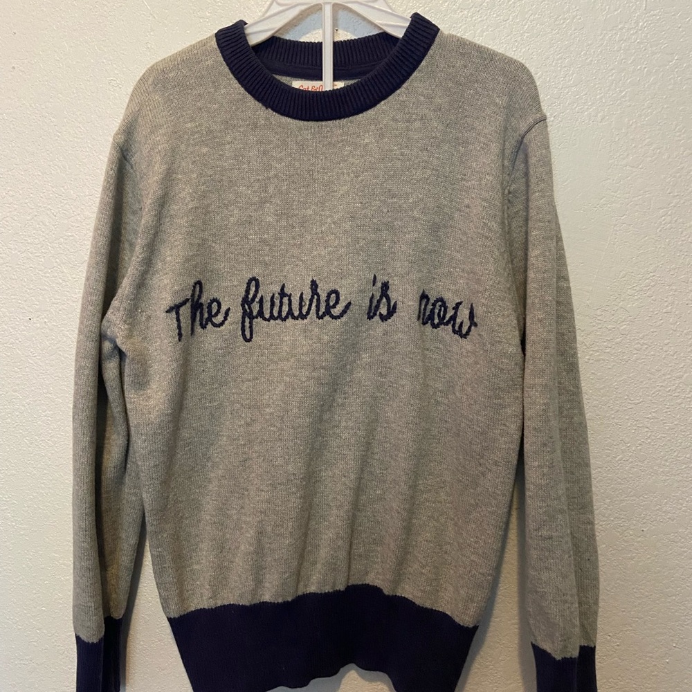 Used boy sweatshirt size small 6/7